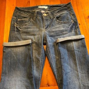 🌼 SALE~ Candie’s Cropped Jeans—NEVER WORN!!🌼